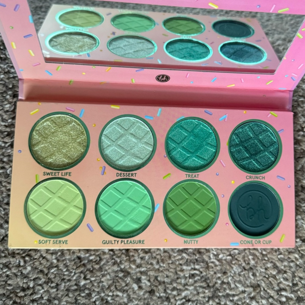 BH Cosmetics "Pistachio" eyeshadow palette